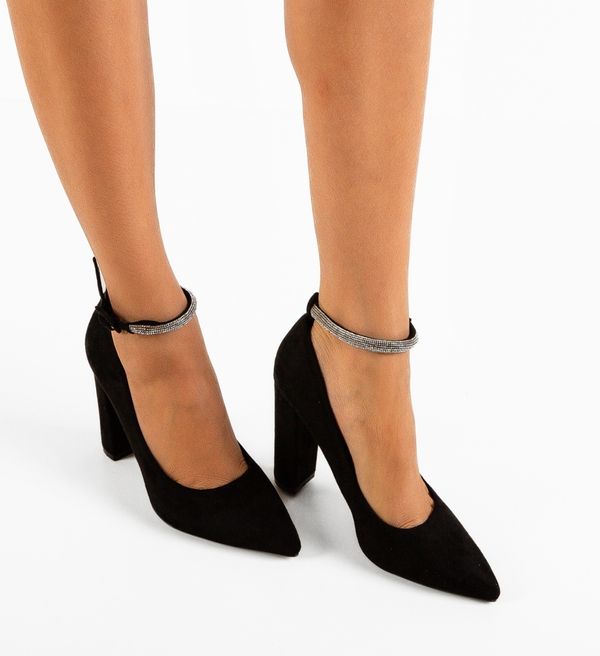 Tony Обувки Tov Черни