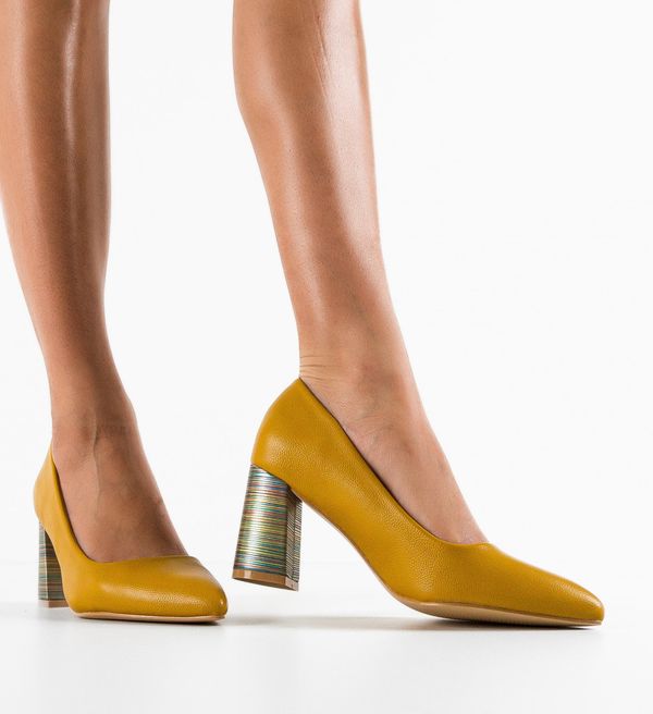 Botinelli Обувки Tuka Жълти