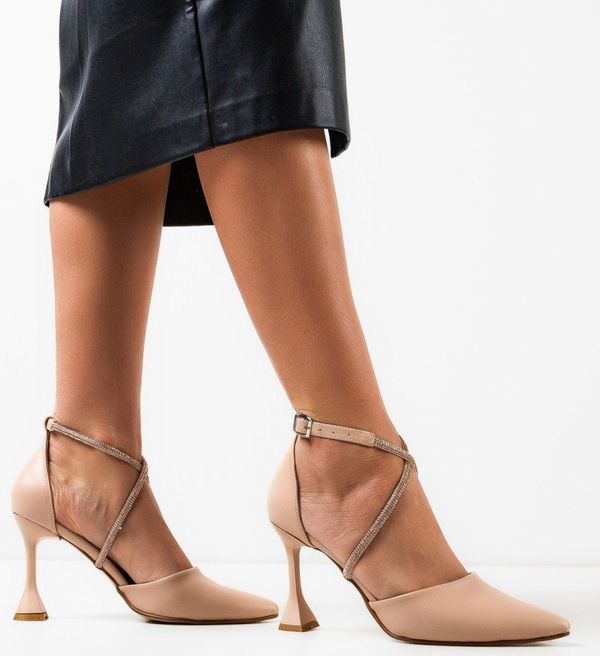 Wow Shoes Обувки Tyber Бежов