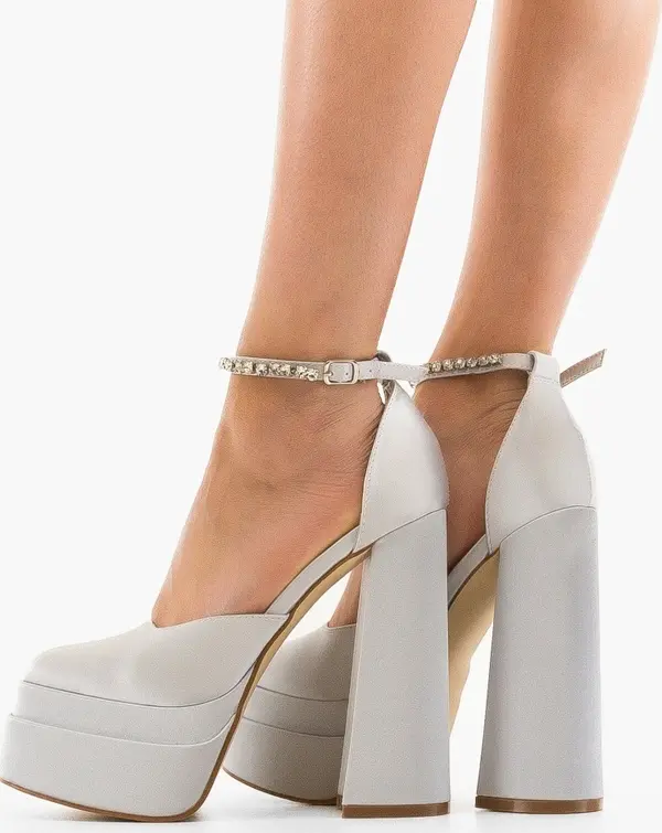 Wow Shoes Обувки Vestrok Сив