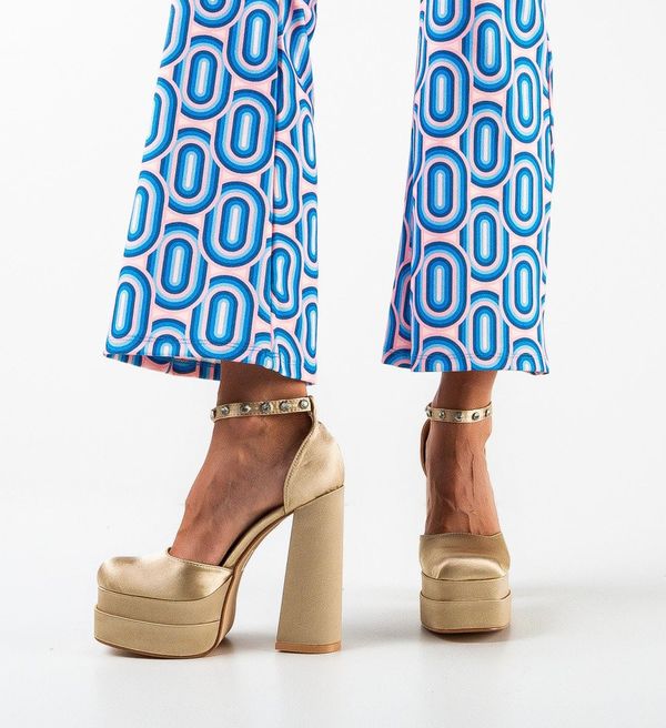 Mei Обувки Vetyna Бежов