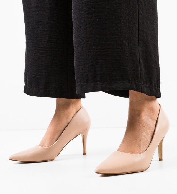 Mei Обувки Vinnie Бежов