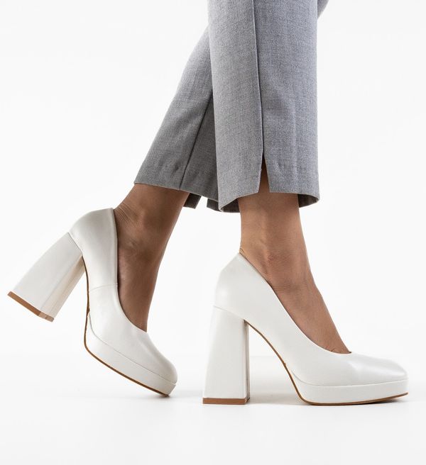 Ali Обувки Violet Бели