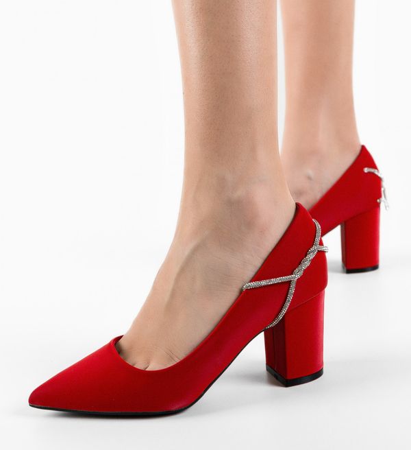 Mei Обувки Wick Червени