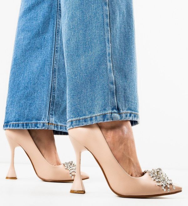 Wow Shoes Обувки Yerer Бежов