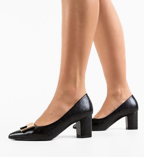 Lulux Обувки Zuzann Черни