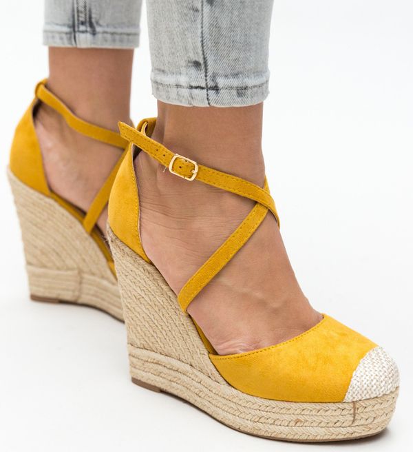 Exist Shoes Платформи Felly Жълти