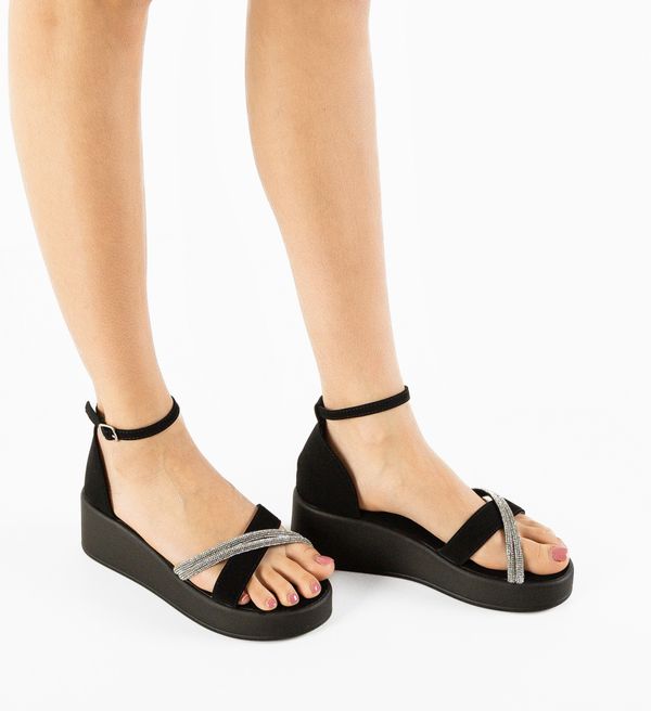 Mei Платформи Gozo Черни