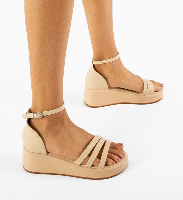 Mei Платформи Larissa Бежов