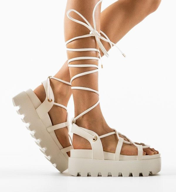 Wow Shoes Платформи Nicoru Бели