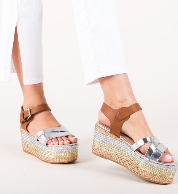 Ali Платформи Rojas