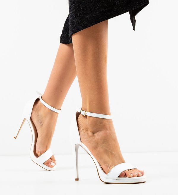 Botinelli Сандали Akou Бели