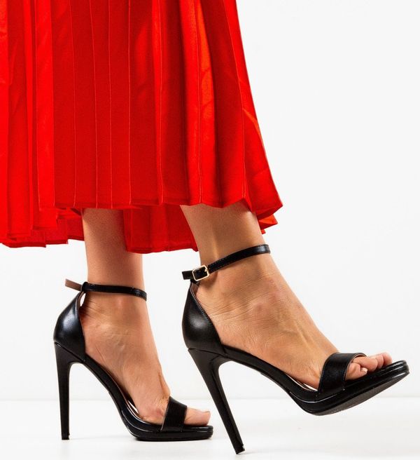 Botinelli Сандали Akou Черни