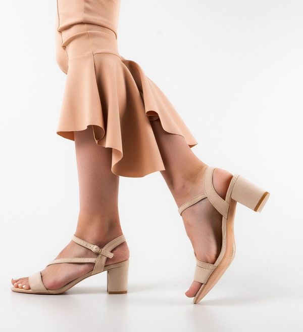 Ali Сандали Arlon Бежов