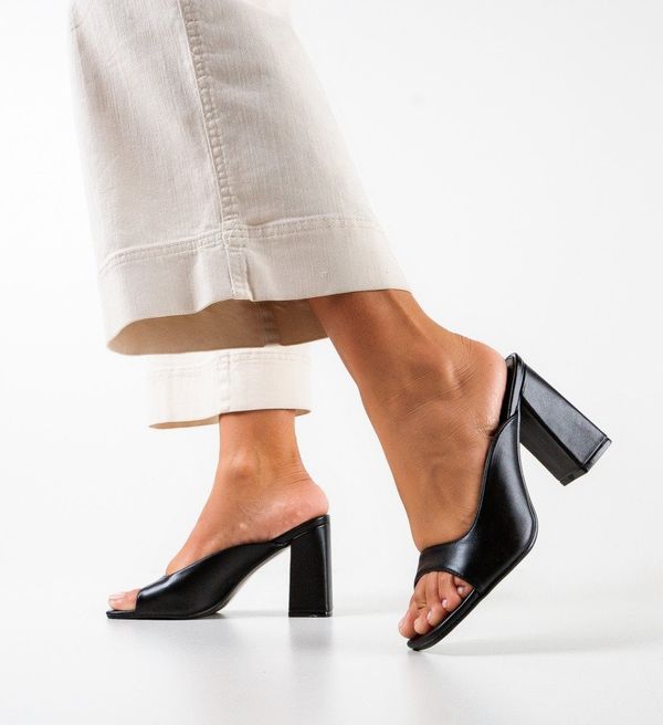 Samy Сандали Bamako Черни