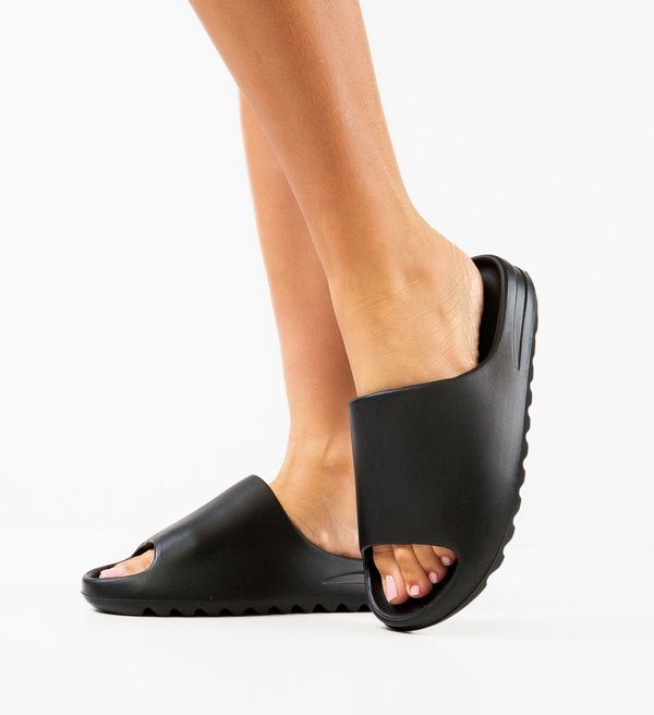 Kavia Сандали Banuta Черни