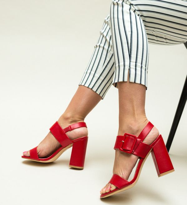 Ali Сандали Beltran Червени