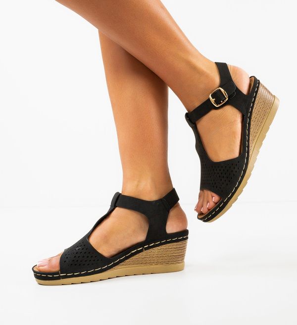 Botinelli Сандали Carolus Черни