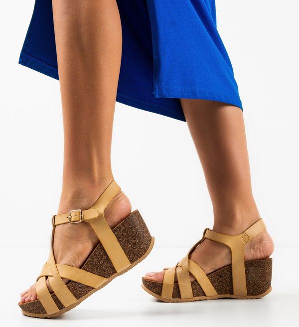 Botinelli Сандали Chelsea Бежов