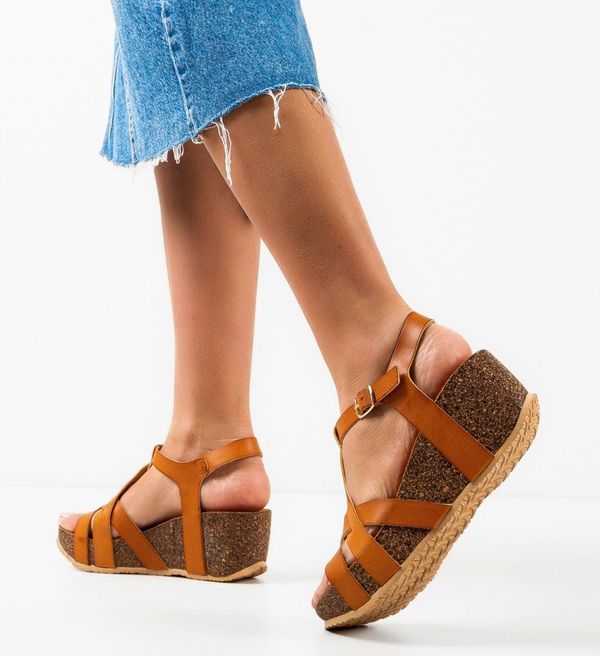 Botinelli Сандали Chelsea Камел