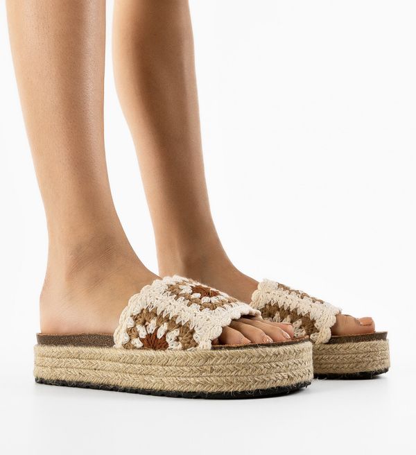 Botinelli Сандали Chinon Бежов