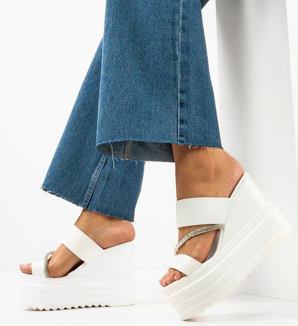 Mei Сандали Christel Бели