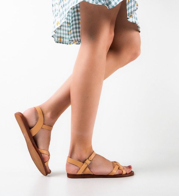 Hebe Сандали Dakava Бежов