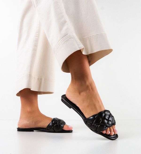 Angel Blue Сандали Dev Черни