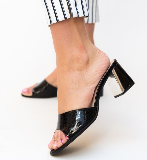 Botinelli Сандали Dragol Черни