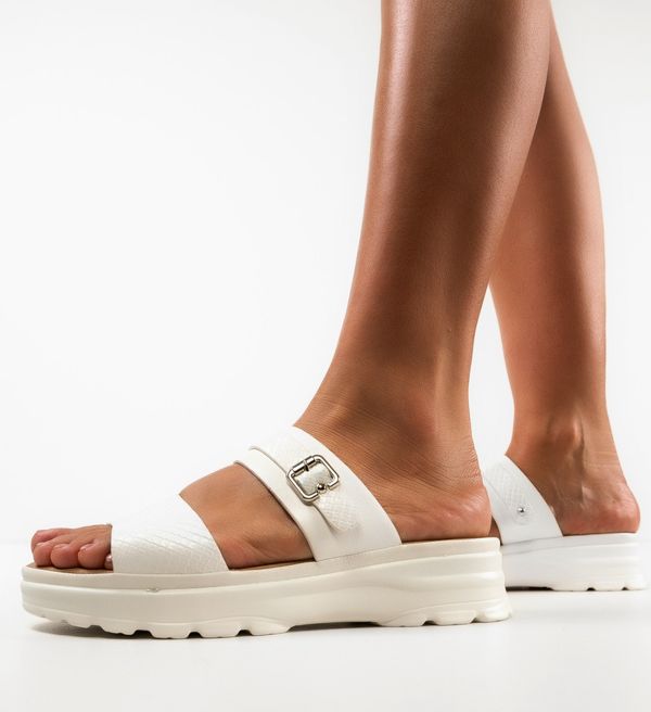 QING Сандали Flavas Бели