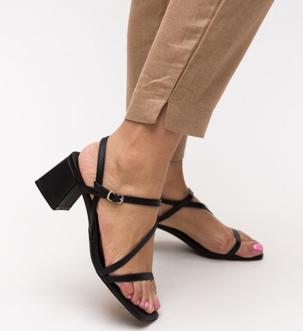 Botinelli Сандали Flutus Черни