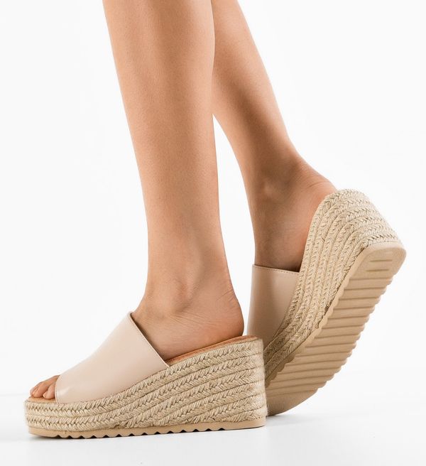 Botinelli Сандали Fuku Бежов