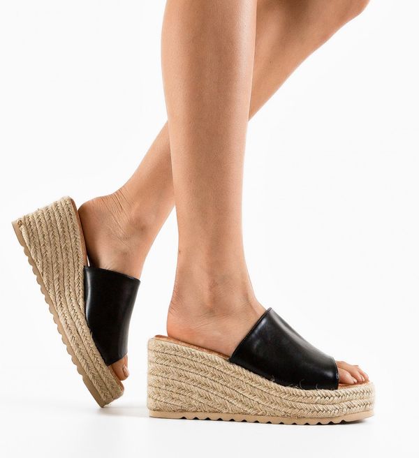 Botinelli Сандали Fuku Черни