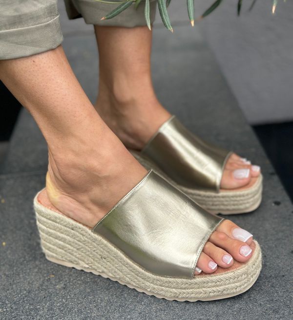 Botinelli Сандали Fuku Златни