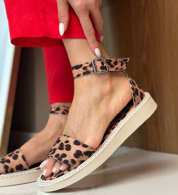 Wow Shoes Сандали Habyat Анимал принт