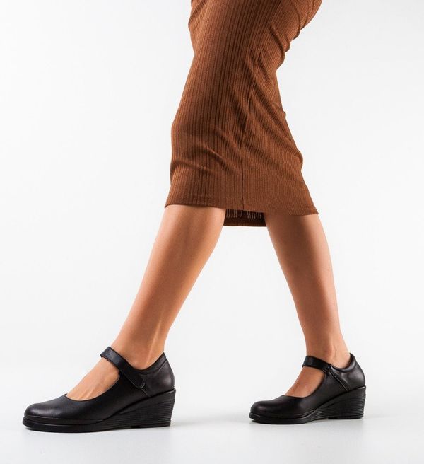 Akadia Сандали Jrel Черни