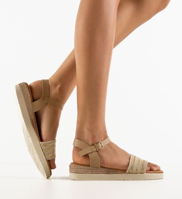 Ali Сандали Kamau Златни