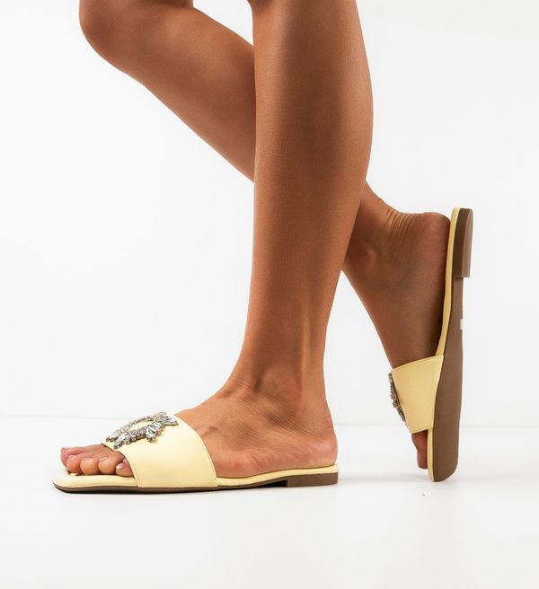 QING Сандали Kato Жълти