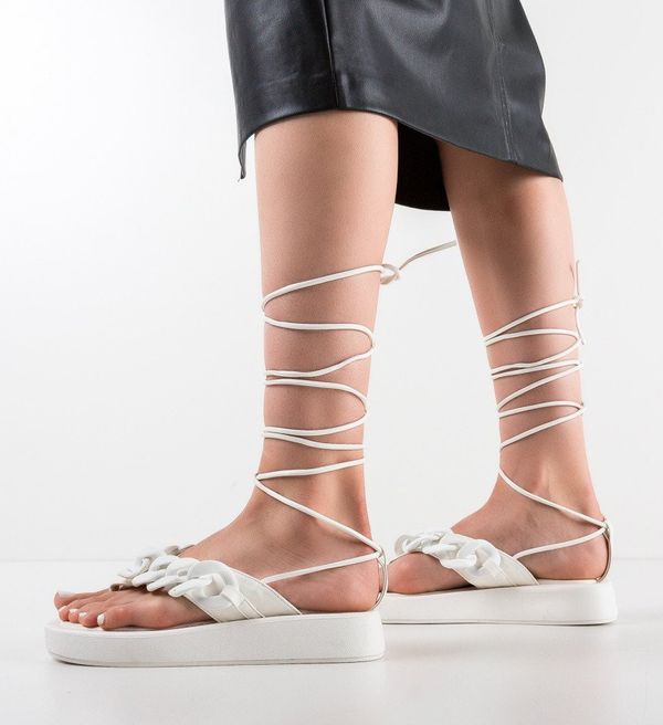 Ali Сандали Lose Бели