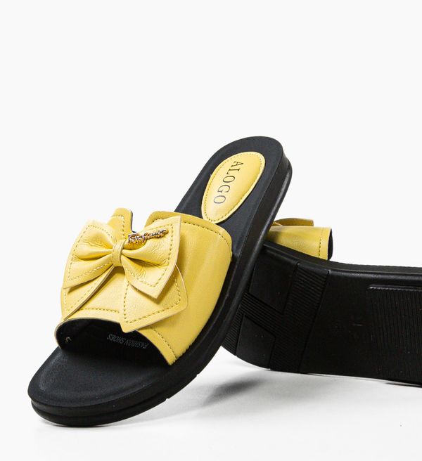 Zoha Сандали Louhi Жълти