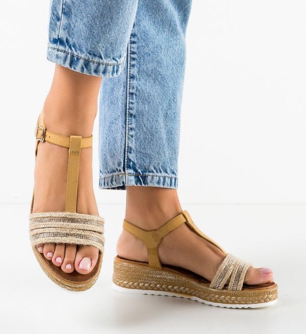 Angel Blue Сандали Marshall Бежов