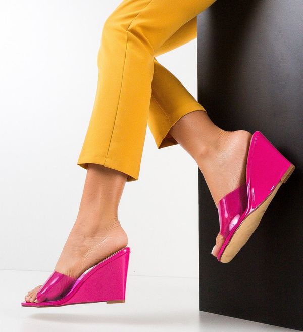 Ali Сандали Martin Фуксия