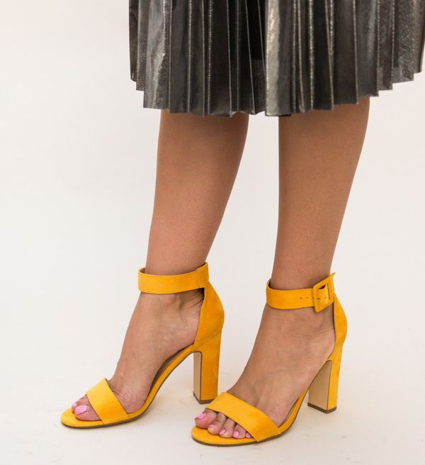 Ali Сандали Miya Жълти