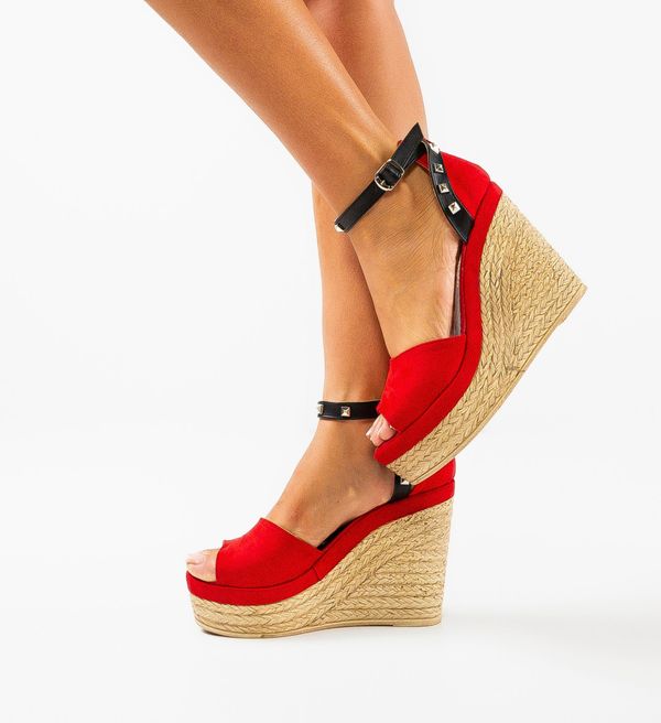 Wow Shoes Сандали Motyve Червени