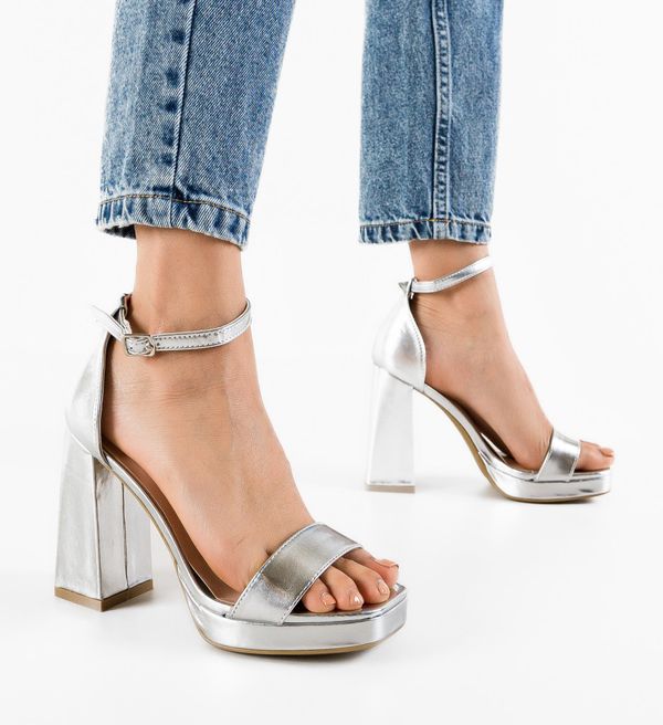 BOGDAN Сандали на ток Abiola Сребърни