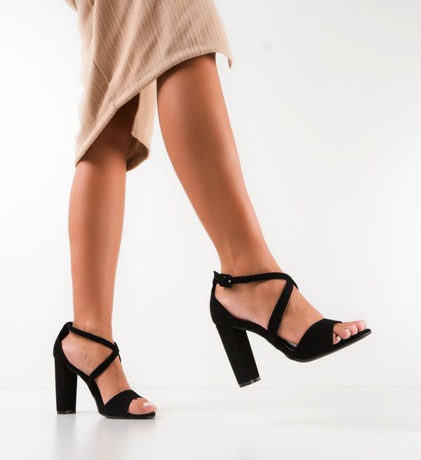 Mei Сандали на ток Adeline Черни