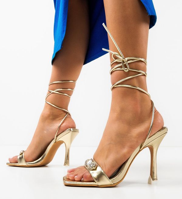 Ali Сандали на ток Adriano Златни