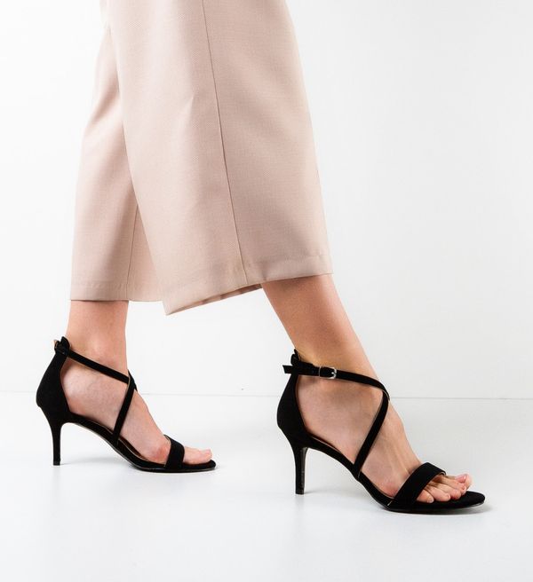 Botinelli Сандали на ток Alana 3 Черни