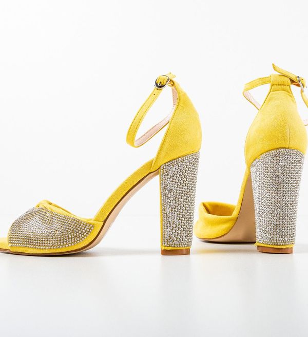 Ali Сандали на ток Alessio Жълти