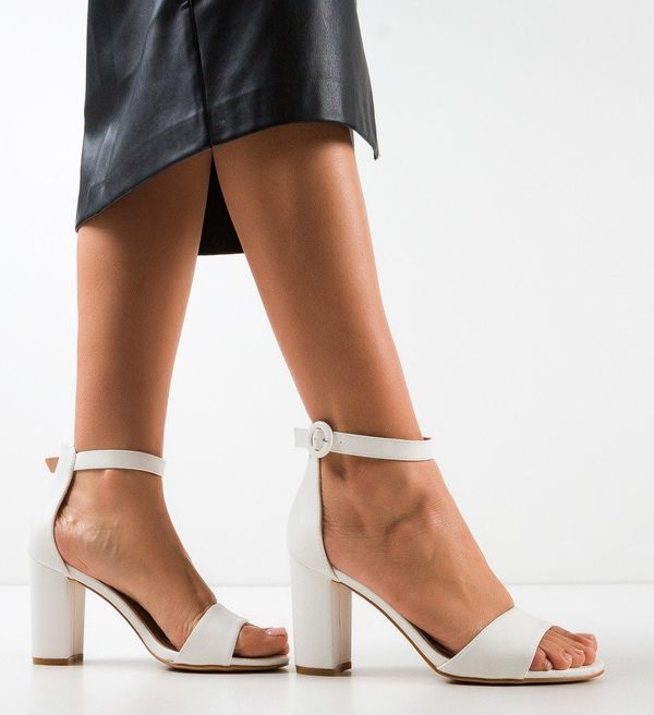 Mei Сандали на ток Allew Бели